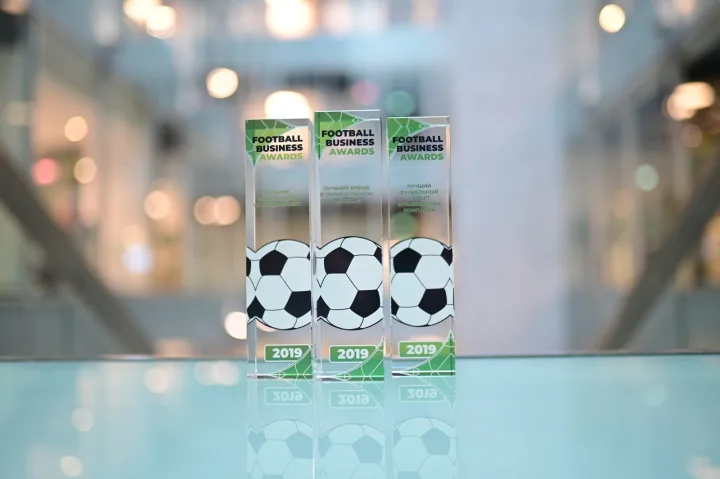 Кубки Football Business Awards